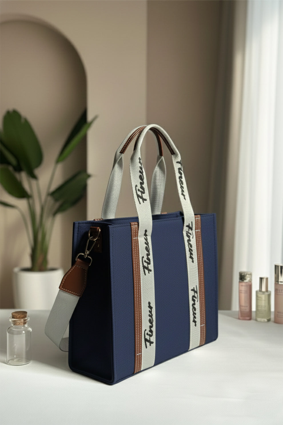 Fineur Canvas Tote Modern Muse  - Navy Blue