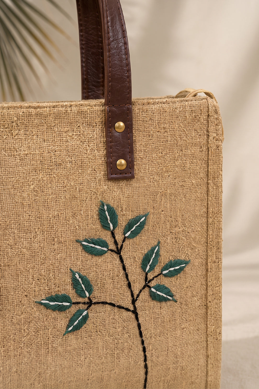Fineur HandCarry Tote Bag Willow - Hand Embroidered