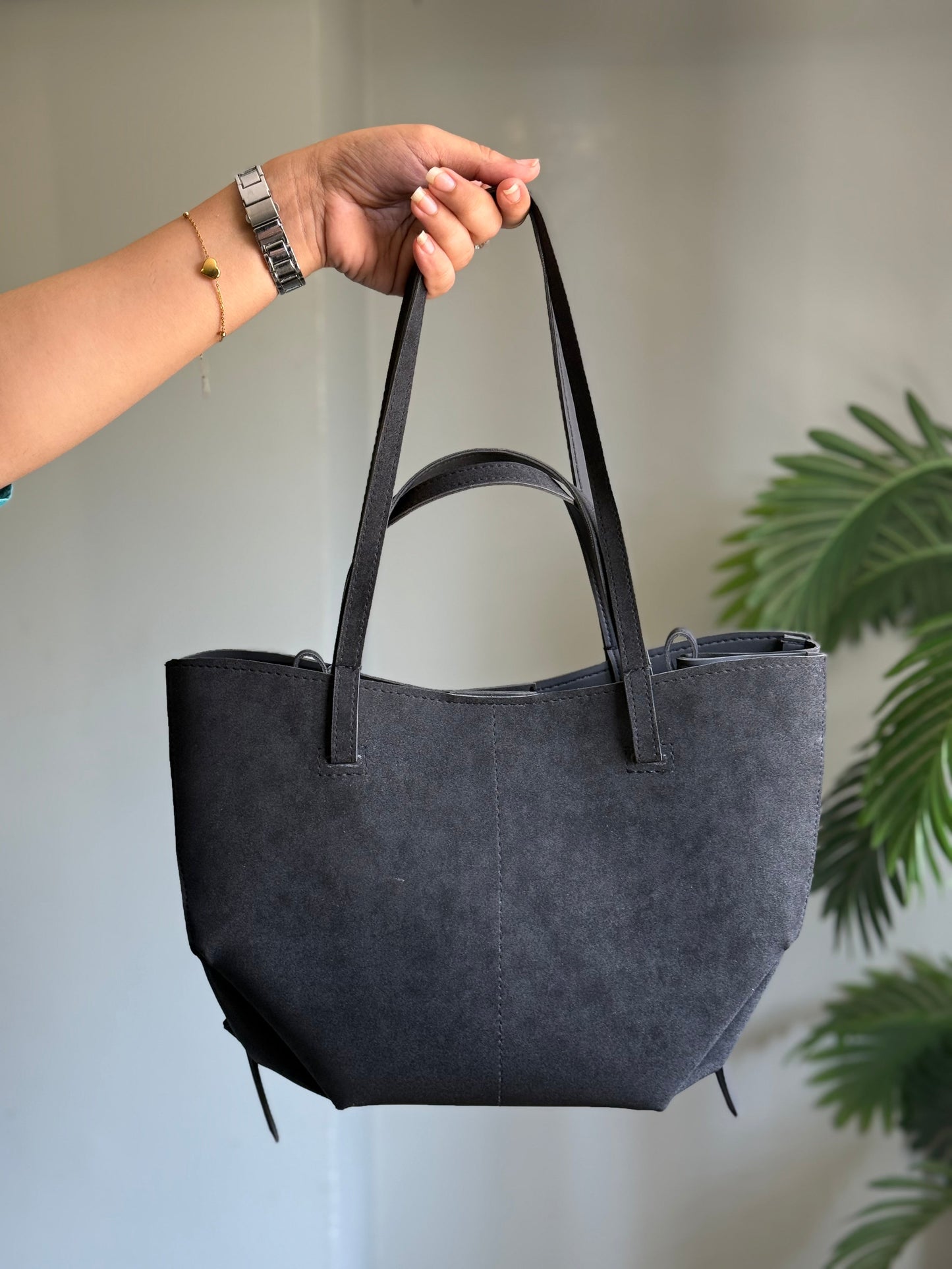 Luxora Suede Tote Bag - Black